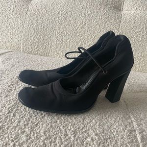 Prada 90s Mary Jane Heels (37)